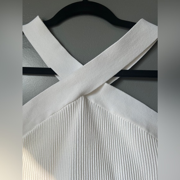 Babaton White Sculpt Knit Criss Cross Cropped Tank (Rib-knit Cross-Front Halter) - Picture 4 of 9